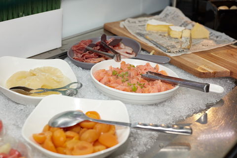 Crowne Plaza Canberra - Accommodation 4U 12