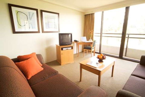 BreakFree Capital Tower - Accommodation 4U 14