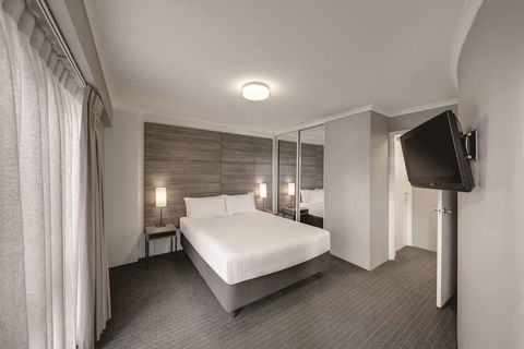Adina Serviced Apartments James Court - Accommodation 4U 13