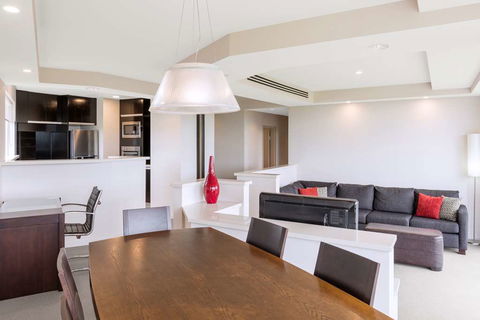 RACV Royal Pines Resort - Accommodation 4U 13