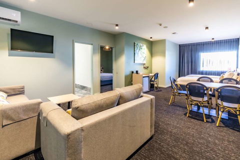 Nightcap At Commercial Hotel - Accommodation 4U 4