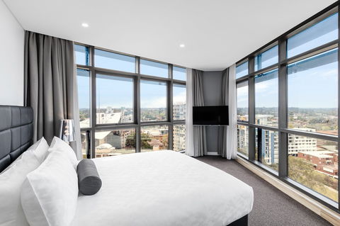 Meriton Suites Church Street, Parramatta - Accommodation 4U 3