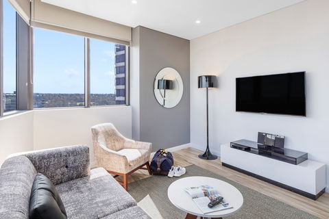 Meriton Suites Church Street, Parramatta - Accommodation 4U 7