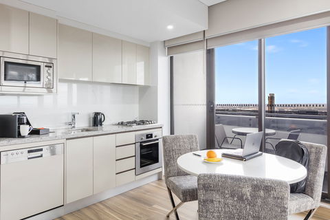 Meriton Suites Church Street, Parramatta - Accommodation 4U 10