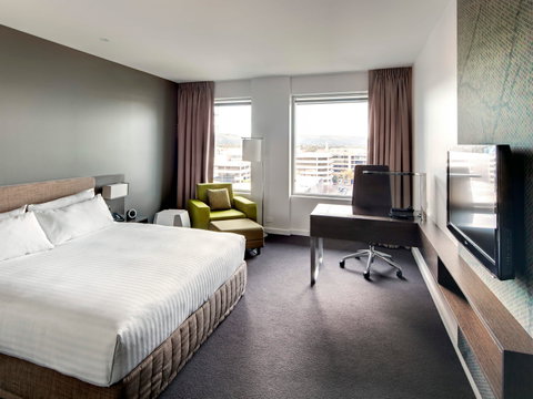 Pullman Adelaide - Accommodation 4U 7