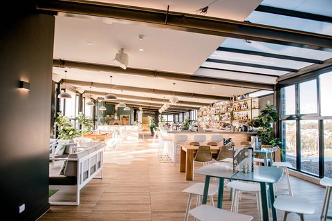 Mantra Southport Sharks - Accommodation 4U 5