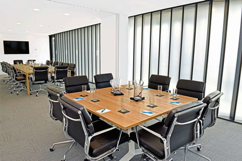 Mantra Southport Sharks - Accommodation 4U 6