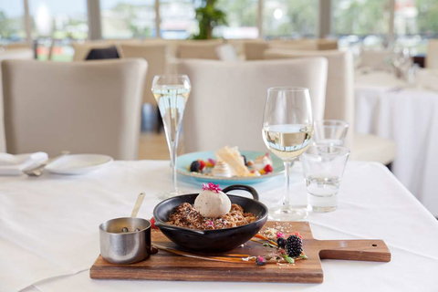 Mantra Southport Sharks - Accommodation 4U 10