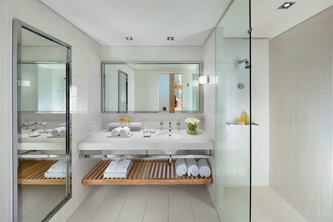 Crown Promenade Hotel - Accommodation 4U 6