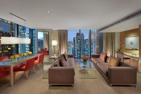 Crown Promenade Hotel - Accommodation 4U 9