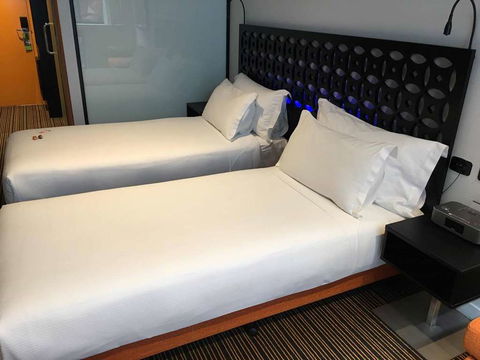 The Constance - Accommodation 4U 5