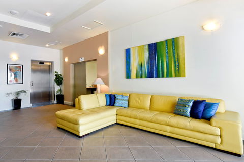 Metro Advance Apartments & Hotel - Accommodation 4U 2