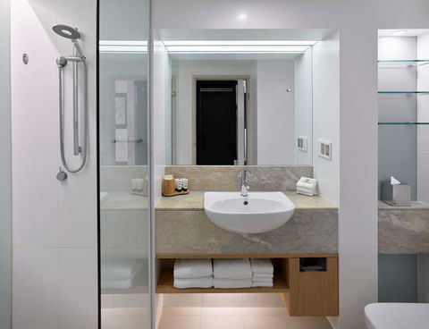 RACV Royal Pines Resort - Accommodation 4U 2