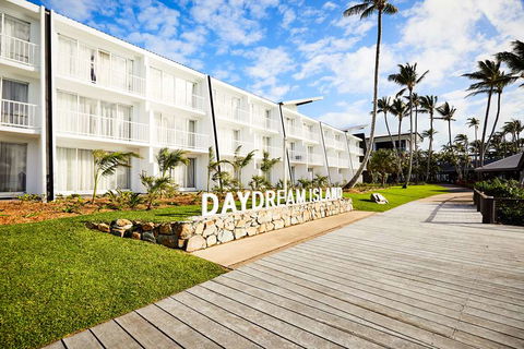 Daydream Island Resort - Accommodation 4U 1