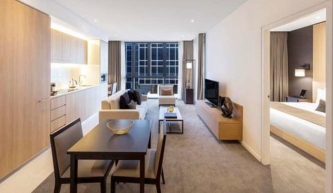 Skye Hotel Suites - Accommodation 4U 5
