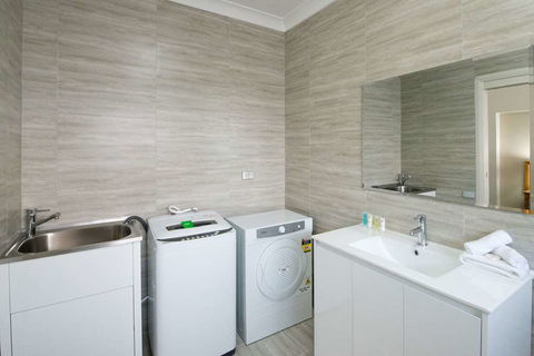 APX Apartments Parramatta - Accommodation 4U 14