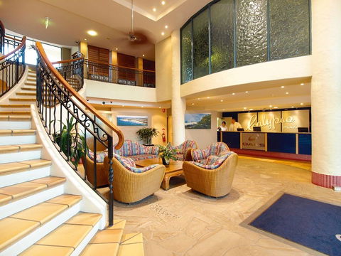 Oaks Calypso Plaza Resort - Accommodation 4U 1