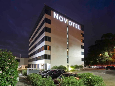 Novotel Sydney Rooty Hill - Accommodation 4U 0