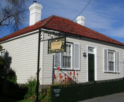 Alice's Cottages - Accommodation 4U 0