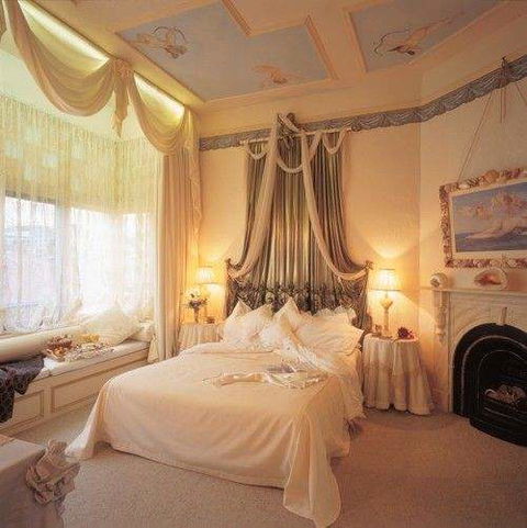 Alice's Cottages - Accommodation 4U 2