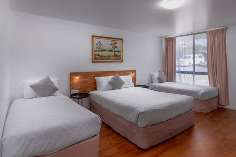 Econo Lodge Lilydale - Accommodation 4U 0