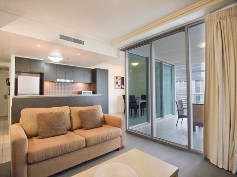 Oaks Casino Towers - Accommodation 4U 2