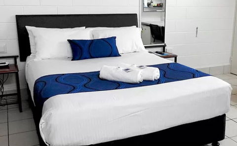 Barrier Reef Motel - Accommodation 4U 1