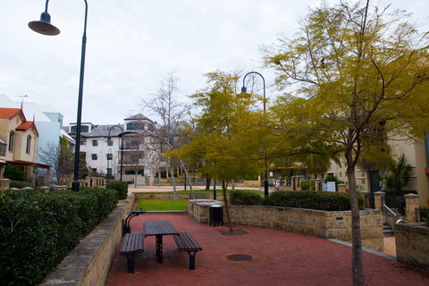 Regal Apartments - Accommodation 4U 1