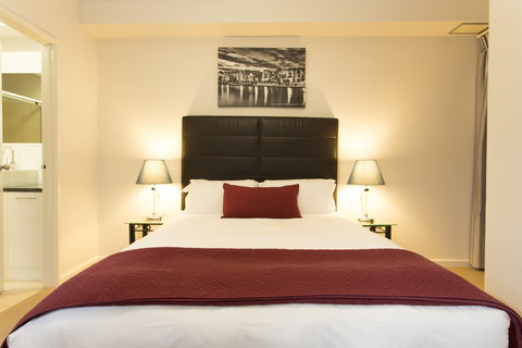 Regal Apartments - Accommodation 4U 5