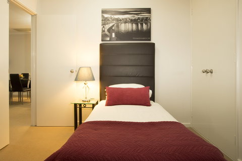 Regal Apartments - Accommodation 4U 7