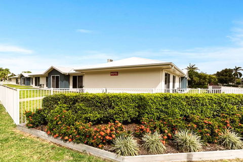 Econo Lodge Beachside - Accommodation 4U 1