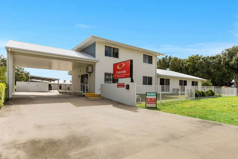 Econo Lodge Beachside - Accommodation 4U 2