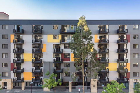 Mont Clare Boutique Apartments - Accommodation 4U 0