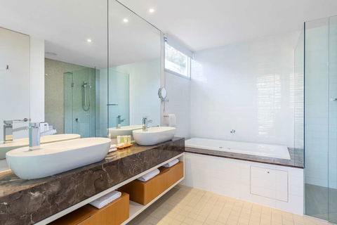 RACV Noosa Resort - Accommodation 4U 2