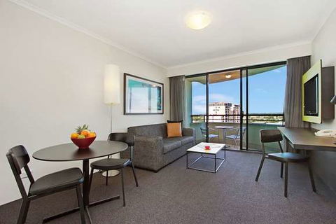 Mantra Parramatta - Accommodation 4U 9