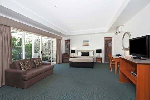 Comfort Inn & Suites Northgate Airport - Accommodation 4U 6