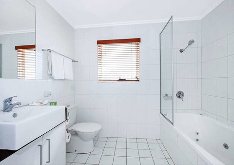 Comfort Inn & Suites Northgate Airport - Accommodation 4U 10