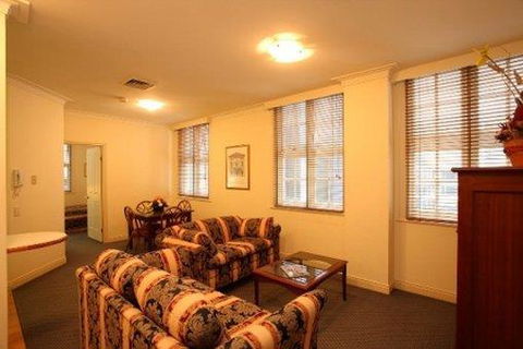 ULTIQA Rothbury Hotel - Accommodation 4U 3