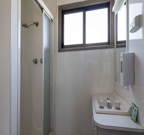 BIG4 Albury Tourist Park - Accommodation 4U 1