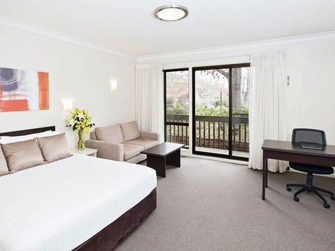 Ibis Styles Canberra Tall Trees - Accommodation 4U 0