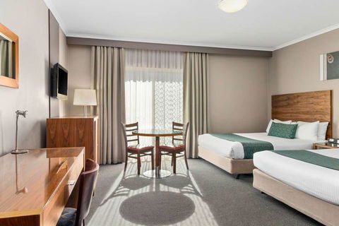 Quality Hotel Dickson - Accommodation 4U 1