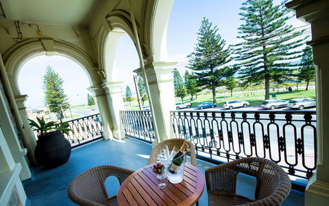 Largs Pier Hotel - Accommodation 4U 2