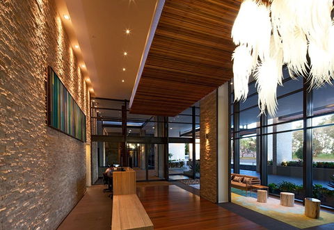 Oaks Mon Komo - Accommodation 4U 1