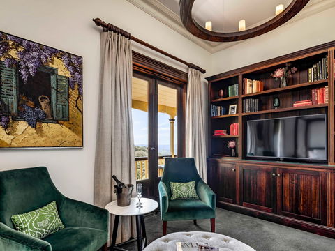 Mount Lofty House - Accommodation 4U 4