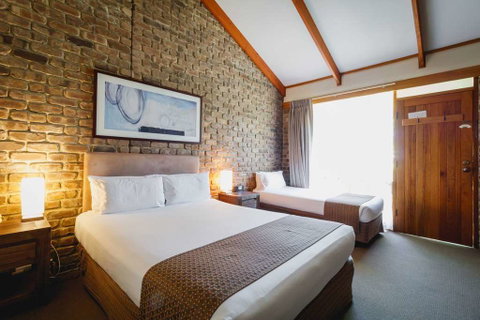 The Lodge by Haus - Accommodation 4U 3