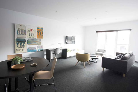 Tyrian Serviced Apartments - Accommodation 4U 2