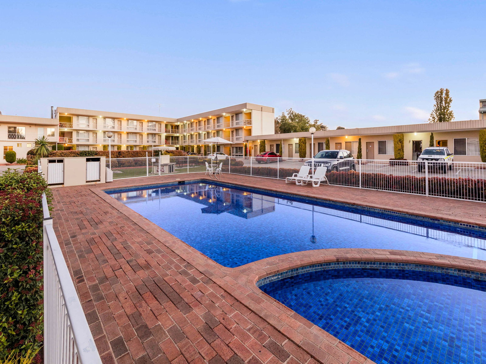 Queanbeyan NSW Accommodation 4U