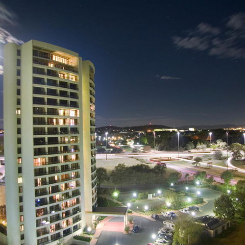 BreakFree Capital Tower - Accommodation 4U 0