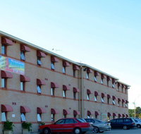 Arena Hotel - Accommodation 4U