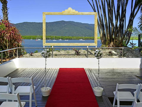 Pullman Reef Hotel Casino - Accommodation 4U 1